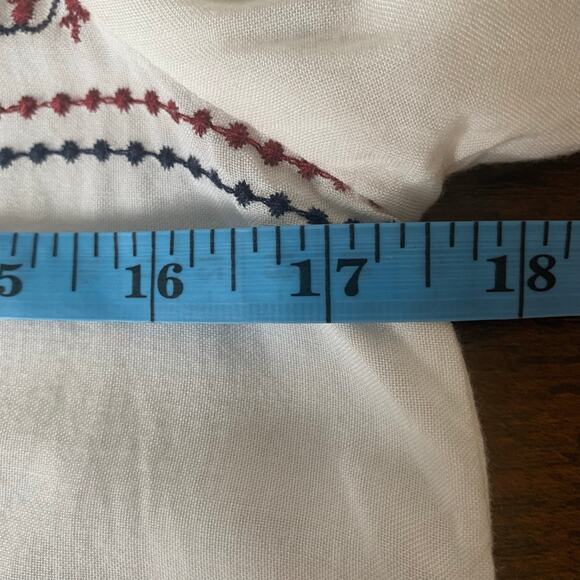 Zara Basics Ivory Long Sleeve Embroidered Top Size Small - Picture 9 of 9